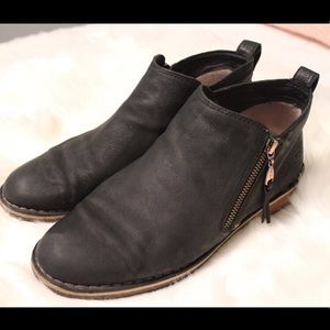 UGG Boot / Booties Size 9